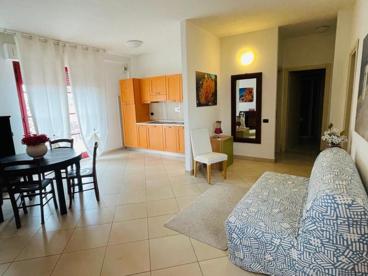 Regina Del Mare Holiday Apartments Тиррения Экстерьер фото